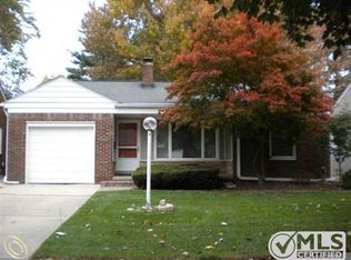 20601 Damman St, Harper Woods, MI 48225