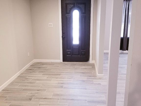 5th image of 10220 N 35th Dr