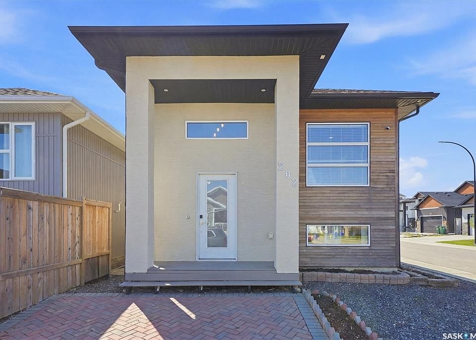 1st image of 202 Bentley COURT
