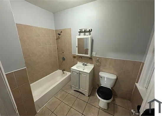 342 Irvine Turner Blvd #2 — Photo 5