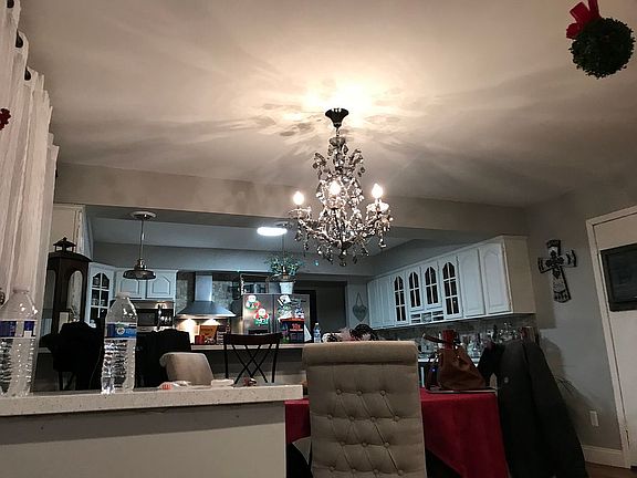 2nd image of 48428 Jefferson Ave