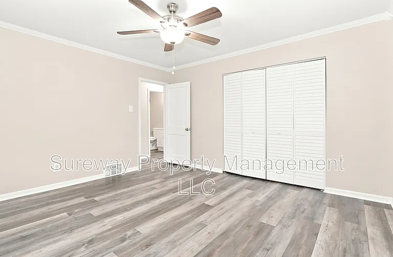 208 Knight Ave — Photo 9