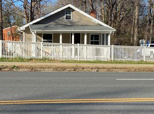 3622 Graham Park Rd, Triangle, VA 22172