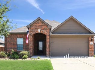 1821 Golden Gate Dr, Crowley, TX 76036