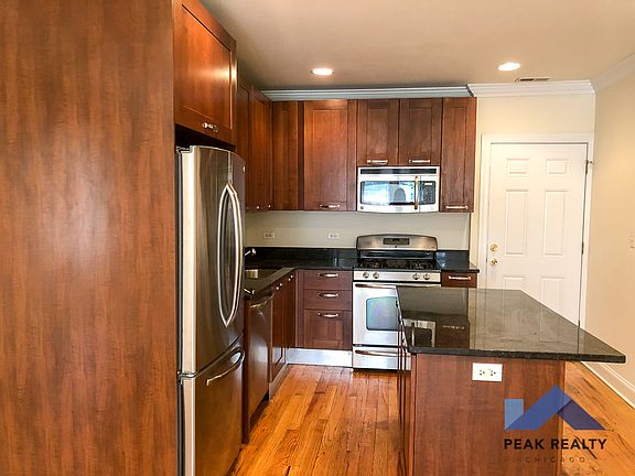 4th image of 2240 W Morse Ave #2242G