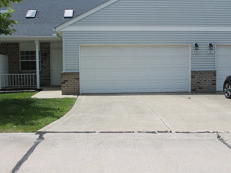 793 N Creek Dr #793