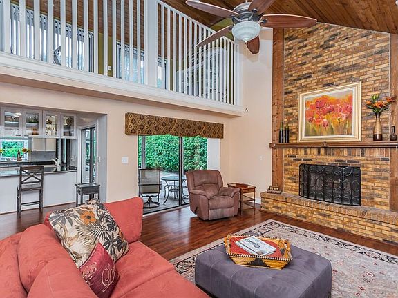 5th image of 2609 Fallsrock Dr