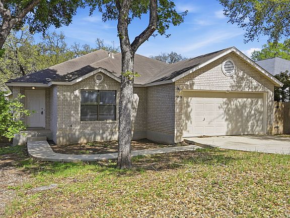 2nd image of 15824 Lomita Springs