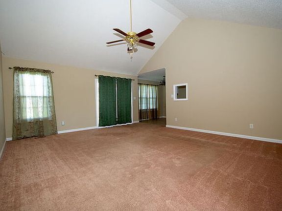 2nd image of 102 Heron Dr