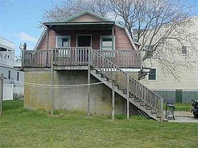 2nd image of 142 46th St