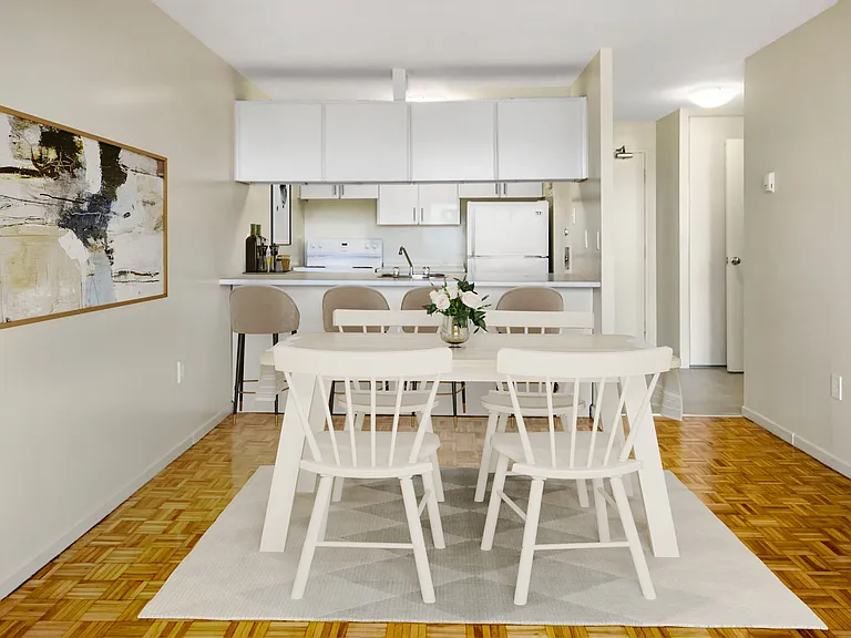 2025 Othello Ave — Photo 6