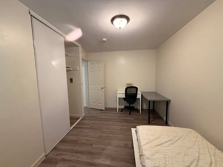 K11 — Photo 9