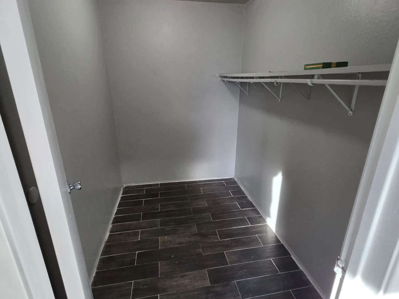 2 bed, 1.5 bath, 1000 sqft, $2,200 — Photo 2
