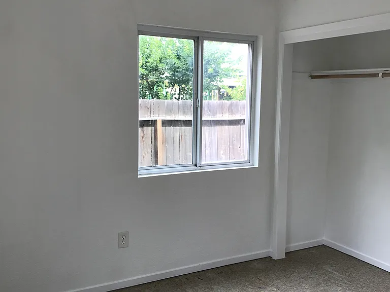 323 Magnolia St #101 — Photo 14