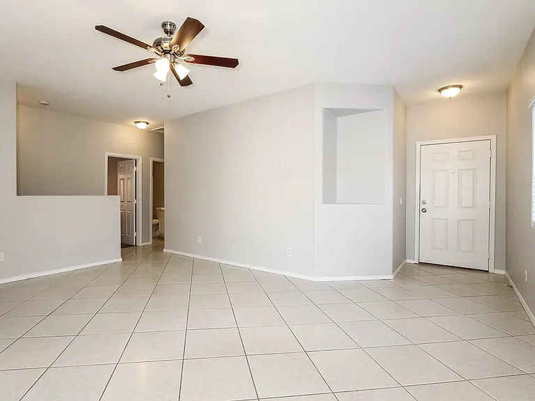 6622 W Riva Rd — Photo 3