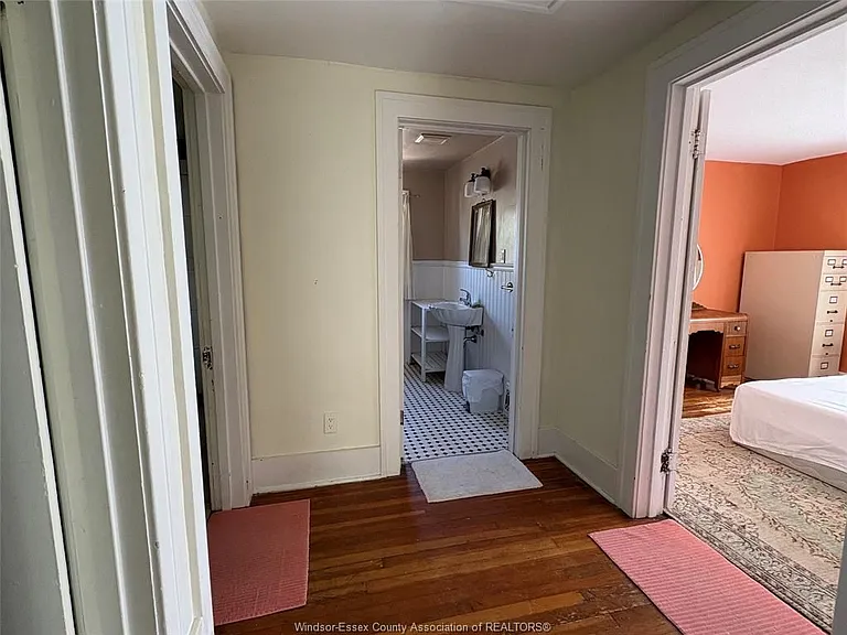 855 Edward Ave — Photo 16