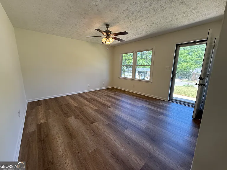 105 Sir Lancelot Ave — Photo 8