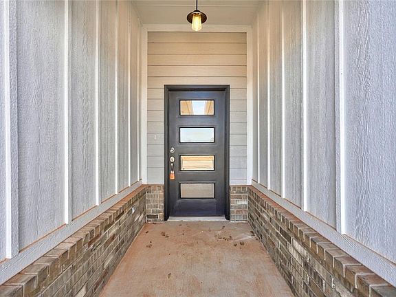 5th image of 16104 Brenton Hills Ave