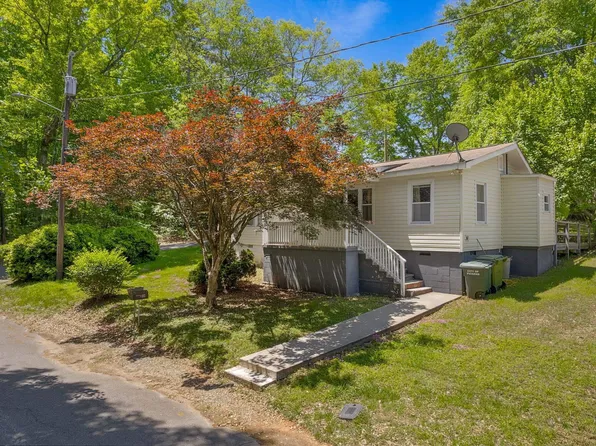 136 Wilford St, Pickens, SC 29671