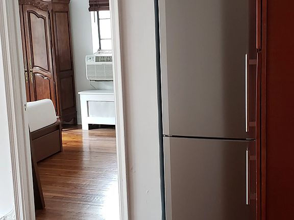 3rd image of 5 Tudor City Pl APT 519