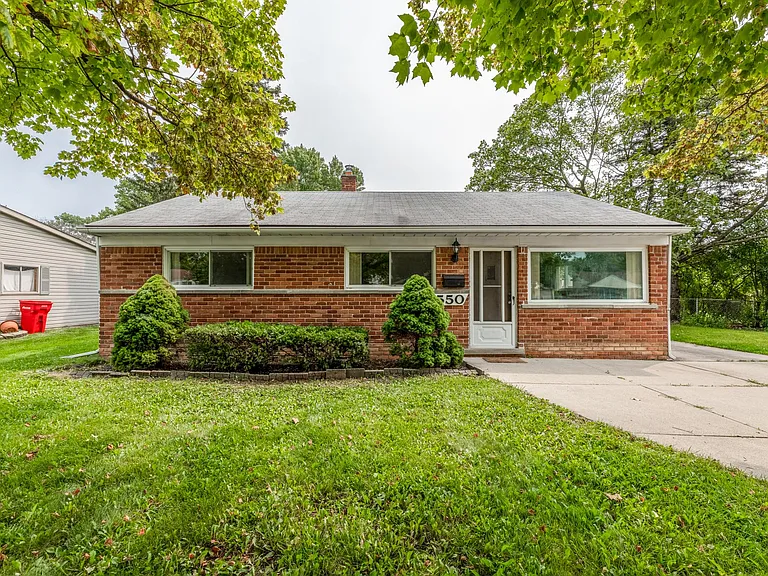28550 Pierce St — Photo 18