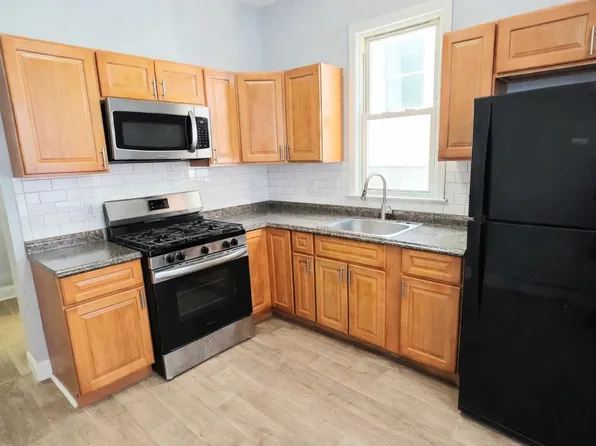 130 Grant Ave #1, Jersey City, NJ 07305