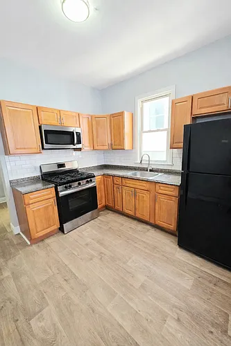 130 Grant Ave #1 Photo 1