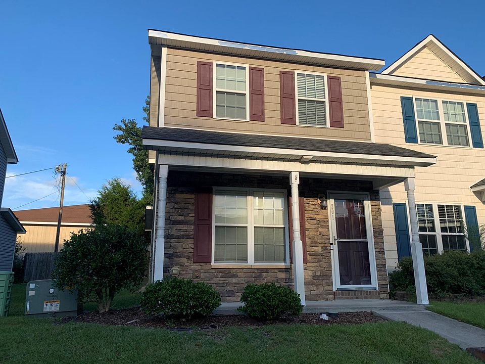 1st image of 301 Doris Place Dr