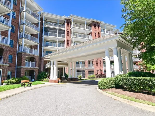 900 Fleet Dr APT 186, Virginia Beach, VA 23454