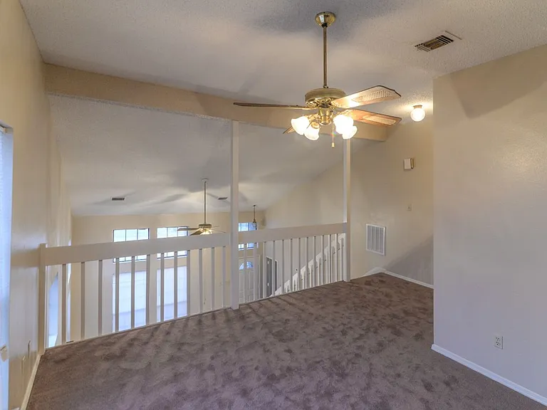 11815 Sunrise Dr — Photo 19