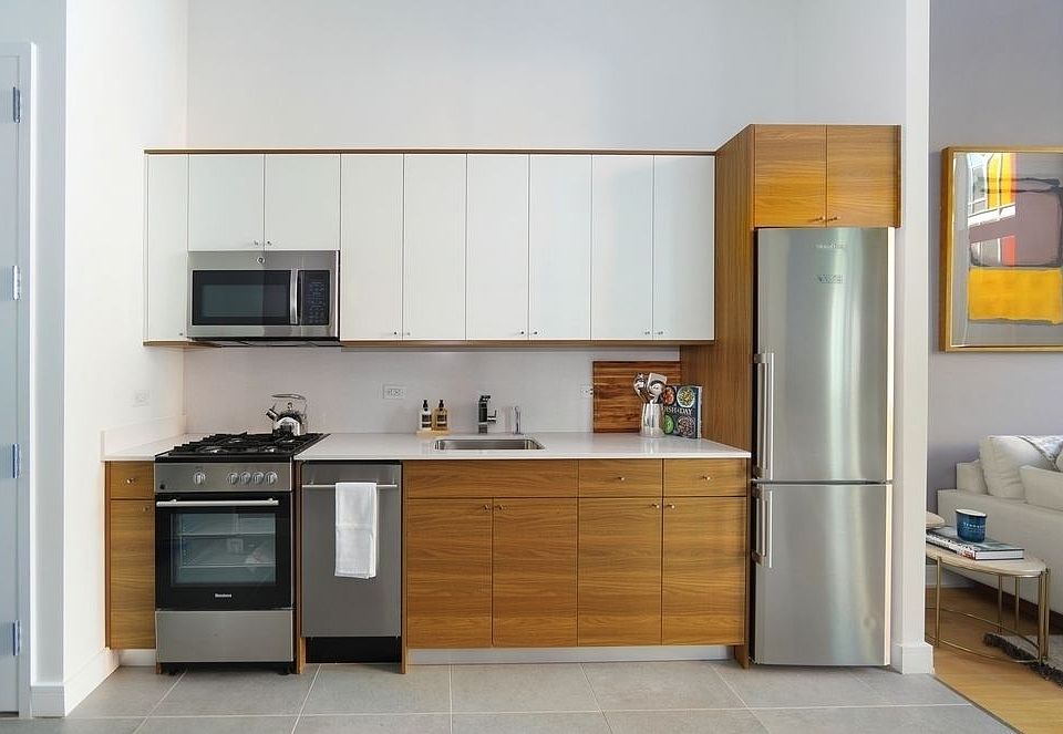 1st image of 4322 Queens St APT 570