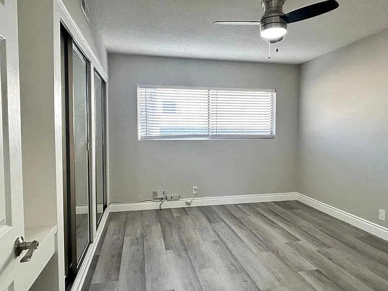Palm View Apartments in Azusa — Photo 12