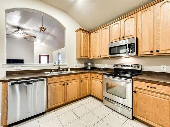 5th image of 5521 Crestwood Dr