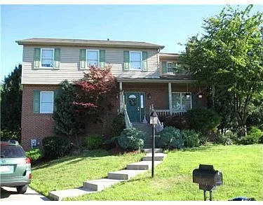 14 Kalyn Ct photo 1