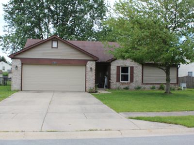 208 Pineview Dr, Mooresville, IN, 46158