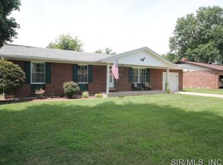 621 Knipp Ave, Mascoutah, IL