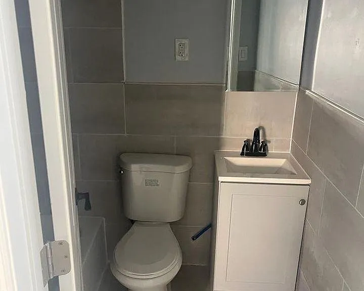 9 Wyllys St #2 — Photo 1