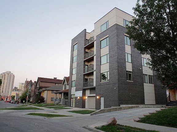 2nd image of 1809 N Cambridge Ave APT 407