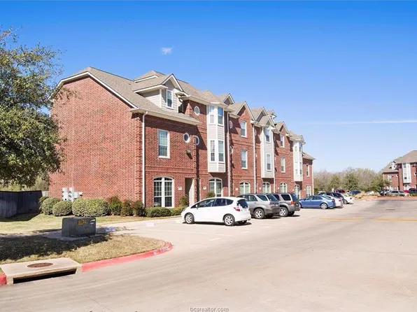 305 Holleman Dr #605, College Station, TX 77840