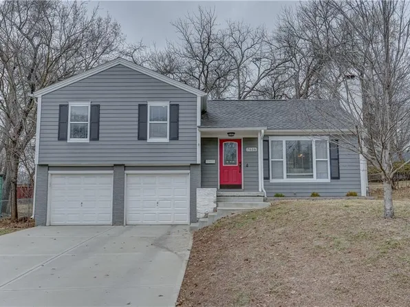 7616 Windsor St, Prairie Village, KS 66208