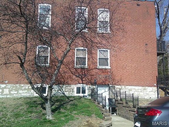 4th image of 3878 Marine Ave