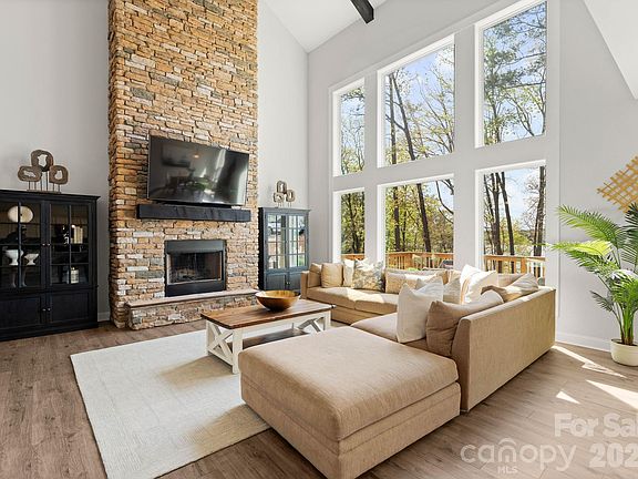 2nd image of 13701 Petworth Ct