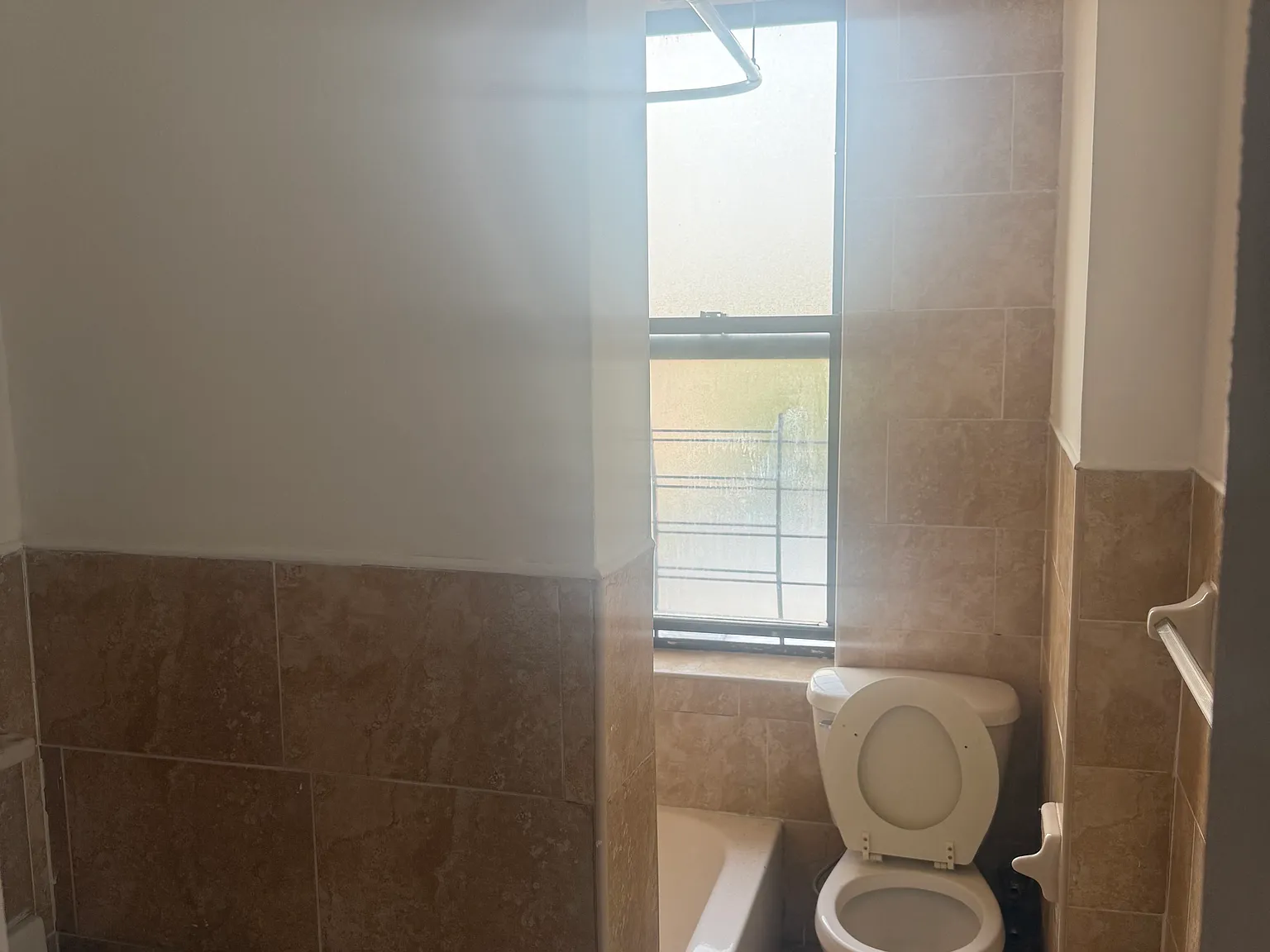 2 bed, $2,000 — Photo 2