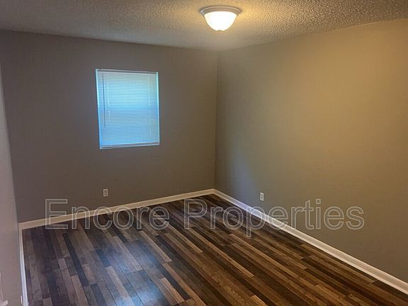 5th image of 1200 N Hyde Park Ave Unit C
