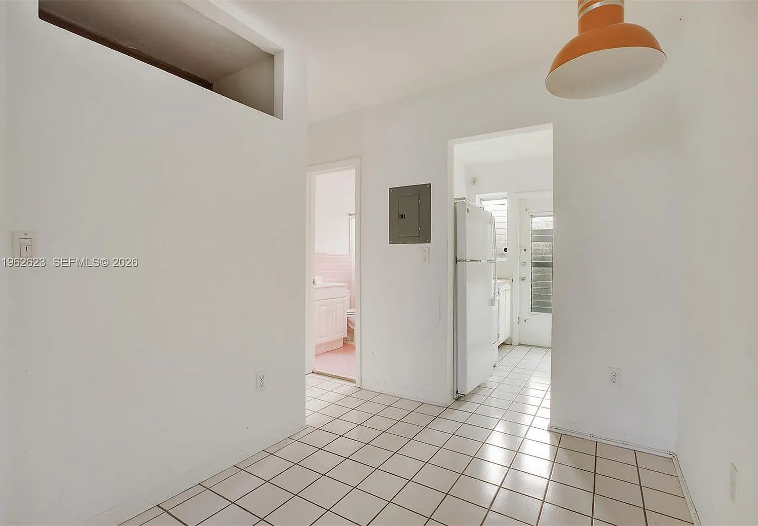 835 Meridian Condo — Photo 4