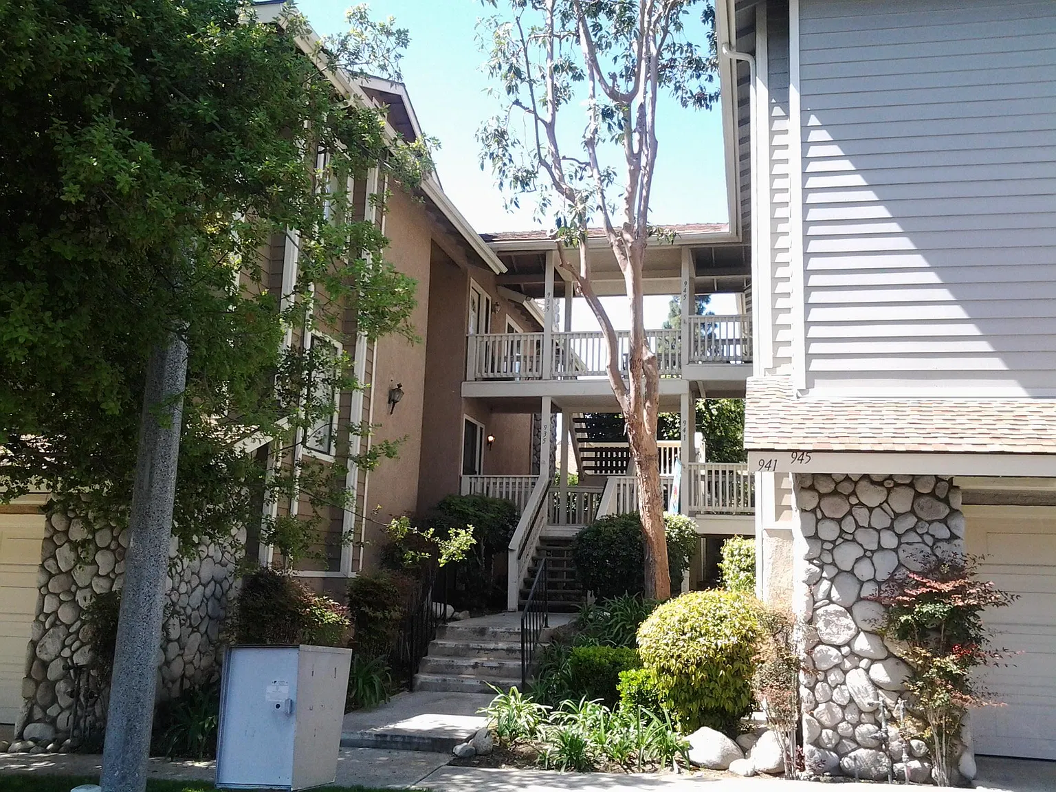 2 bed, 1317 sqft, $2,900 — Photo 3