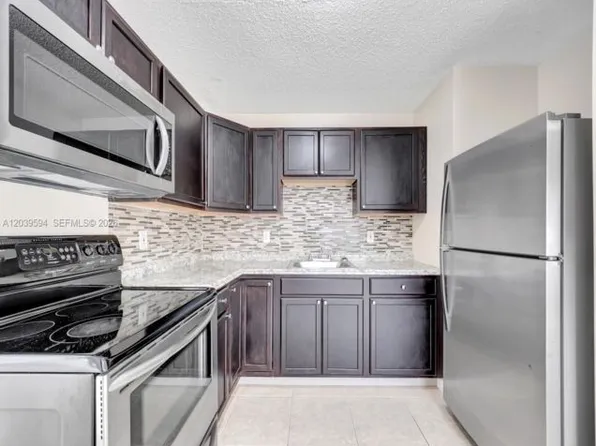 2610 Riverland Dr #A, Fort Lauderdale, FL 33312