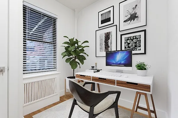 Rented by Sterling Holdings | media 31