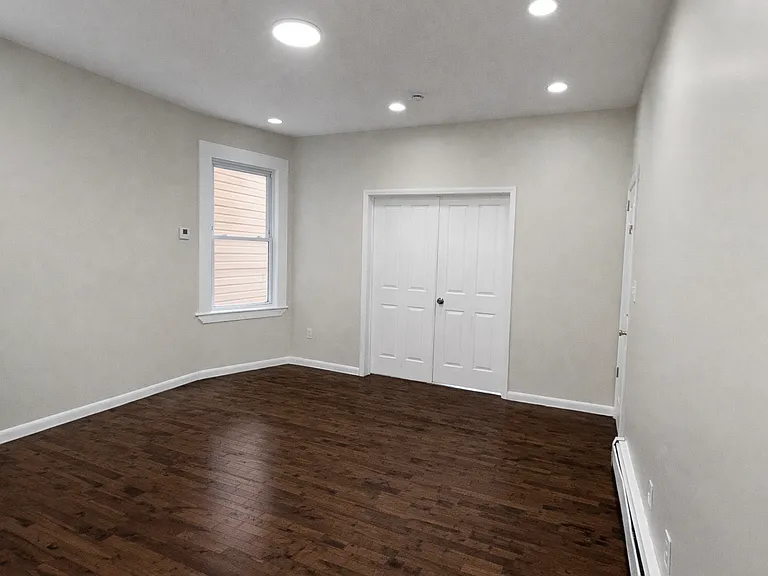118 Norwood — Photo 11