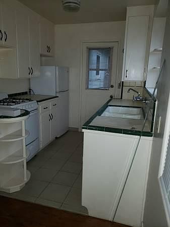 1st image of 723 41st Ave